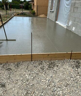 Préparation et coulage de daller chantier saint Bernard